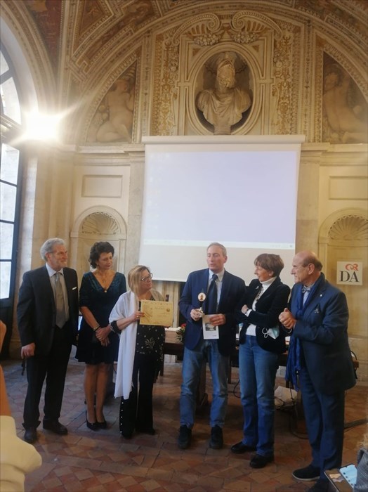 Giuseppe Milella premiato a Roma per il suo nuovo libro “Catturando l’Infinito”