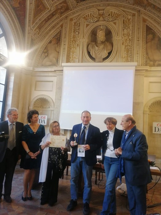 Giuseppe Milella premiato a Roma per il suo nuovo libro “Catturando l’Infinito”