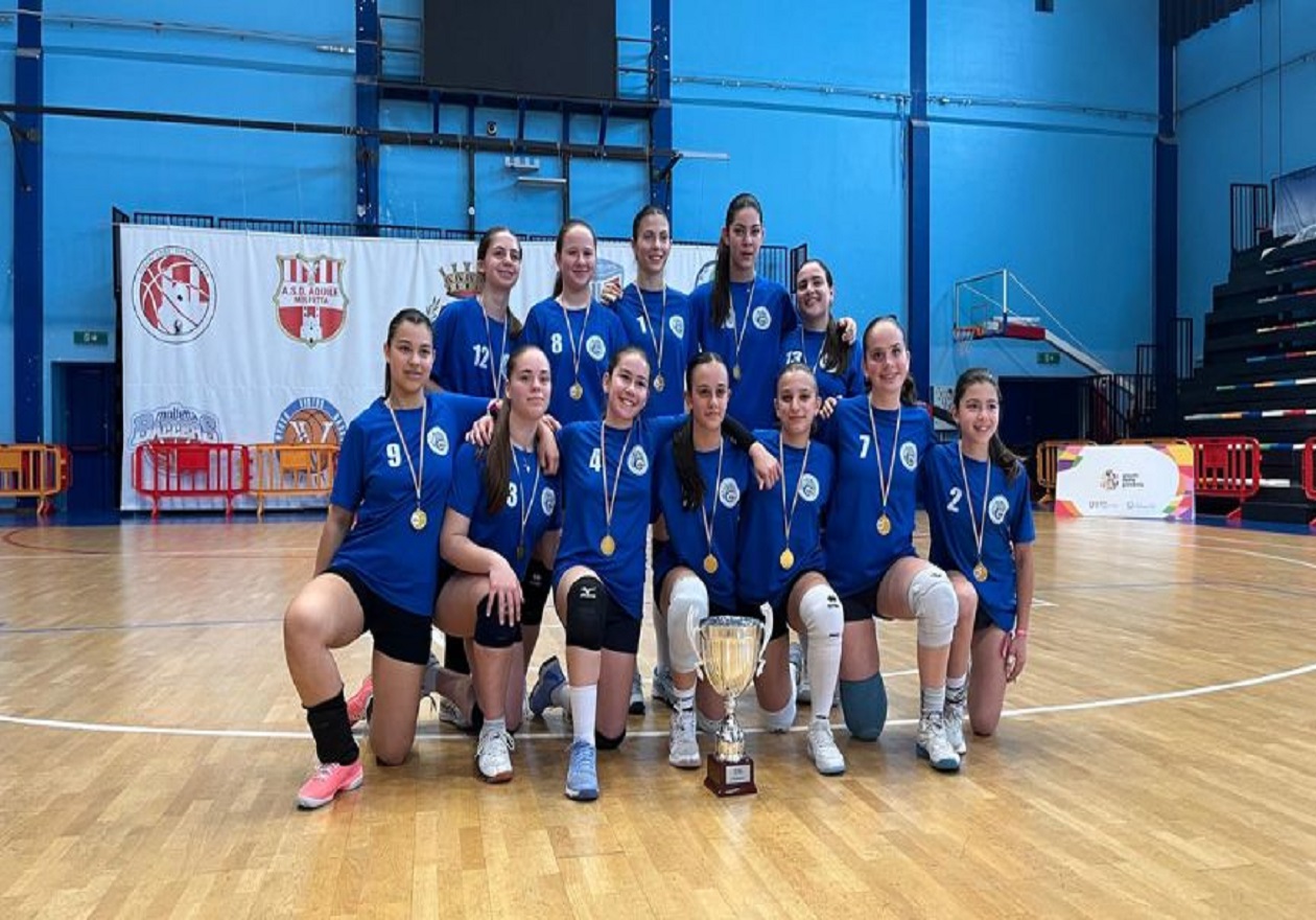 Trionfo Lucarelli! Le ragazze di Acquaviva conquistano il titolo regionale cadette di pallavolo