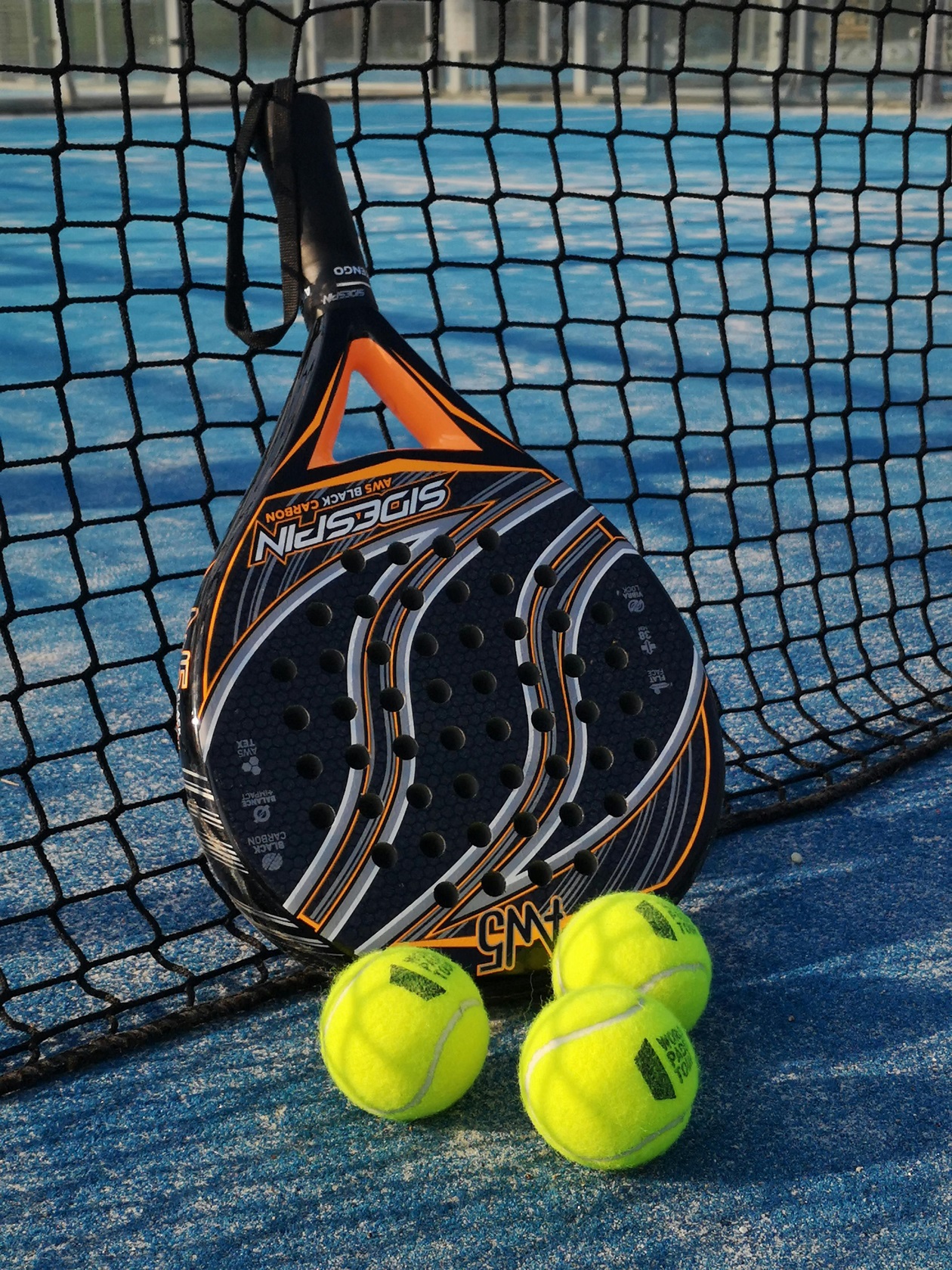 Il padel conquista Acquaviva delle Fonti: uno sport per tutti, dai giovani ai sessantenni