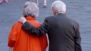2 Ottobre, il giorno di chi ci custodisce: dagli Angeli Custodi ai nostri nonni